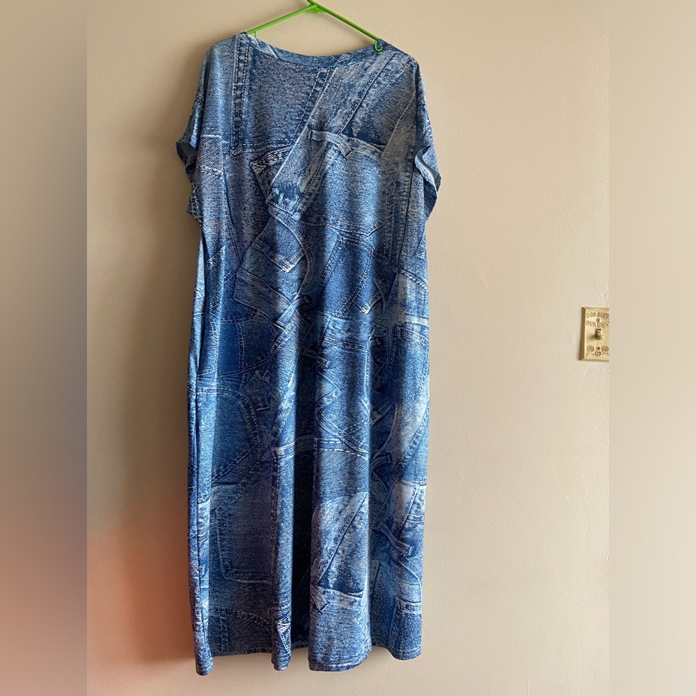 Dress 👗 - Picture 2 of 6